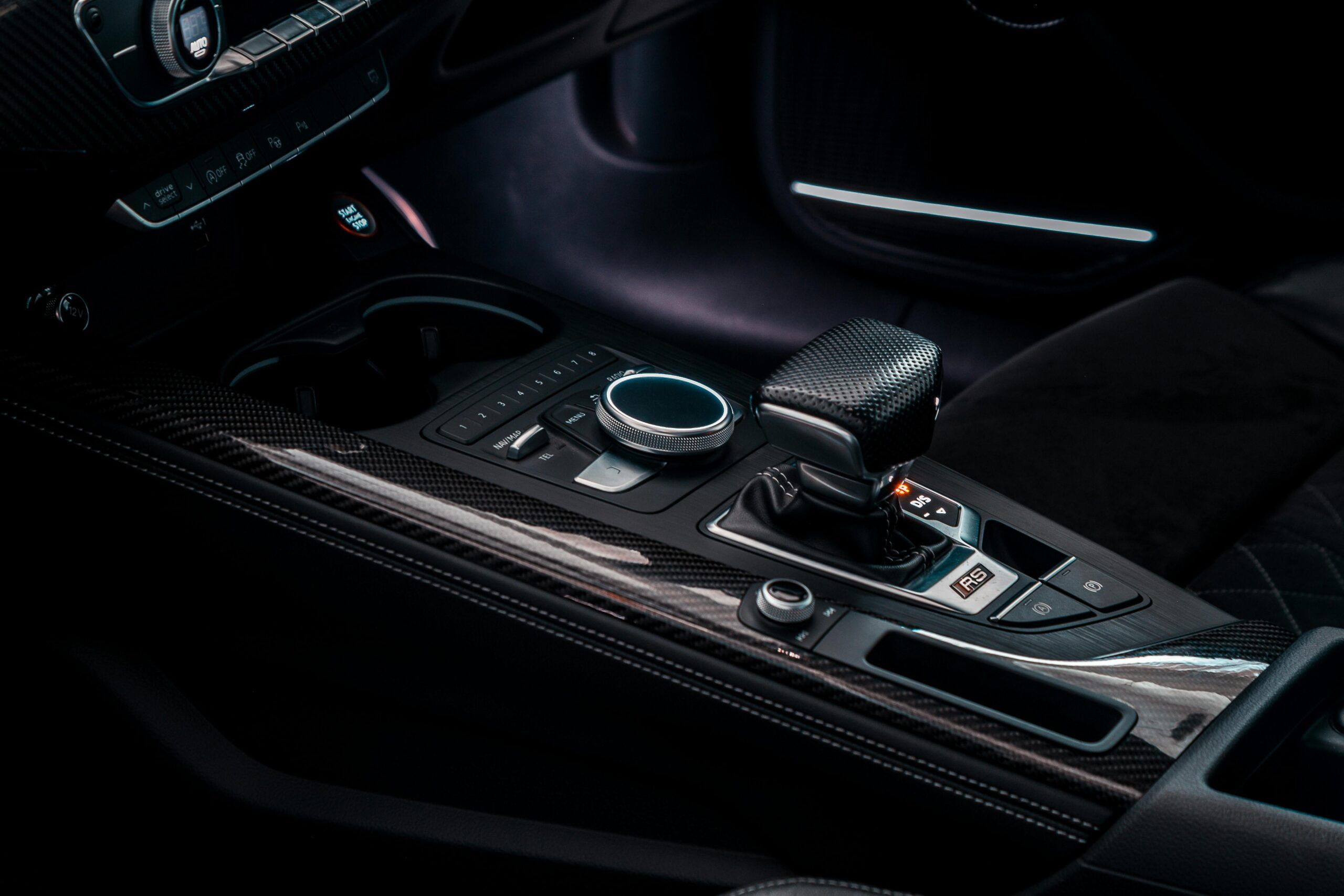 rent a luxury car in Europe