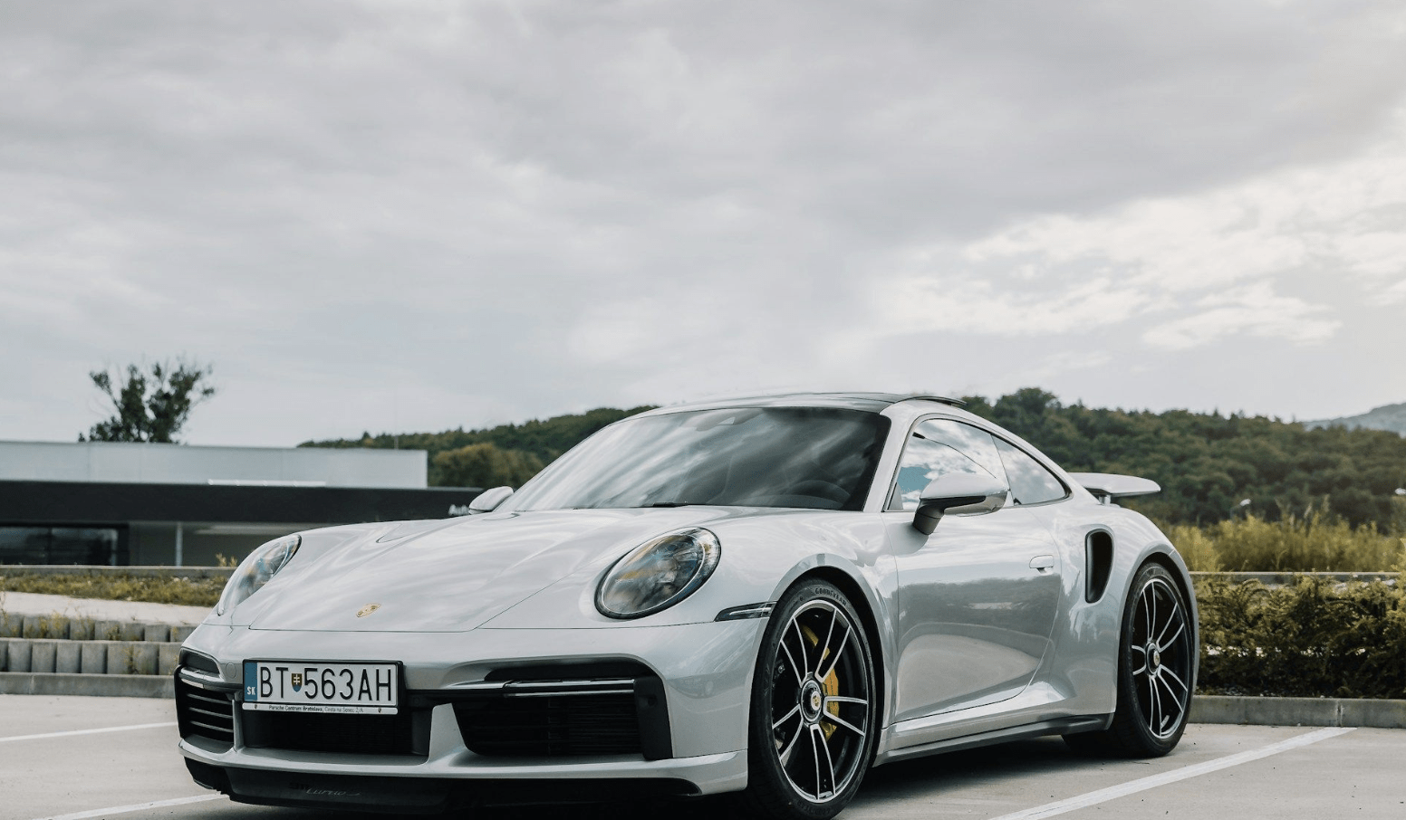 rent Porsche 911 Carrera