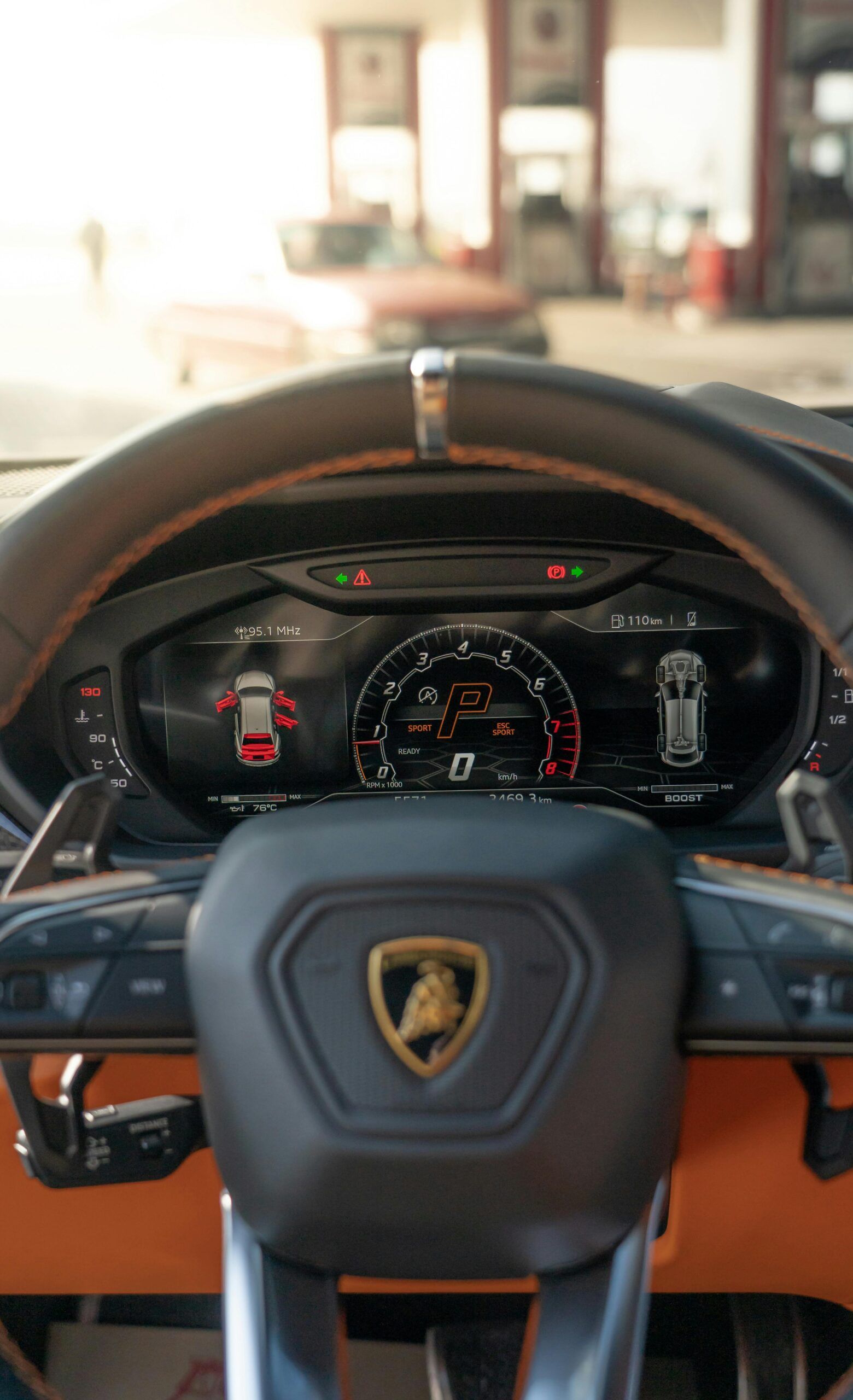Lamborghini Urus rental